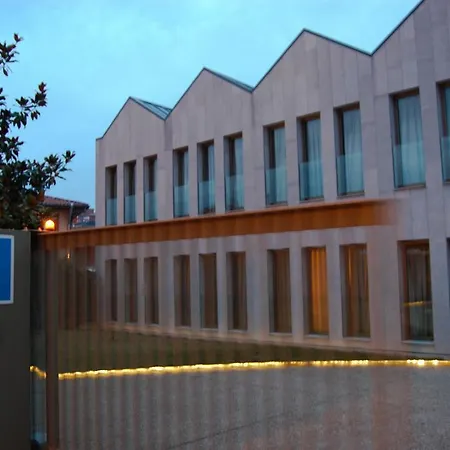 Araba ויטוריה-גאסטייז